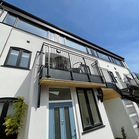 Lees Lookout Holt ,2 Bedroom Luxury Apartment With Private Parking Exteriér fotografie