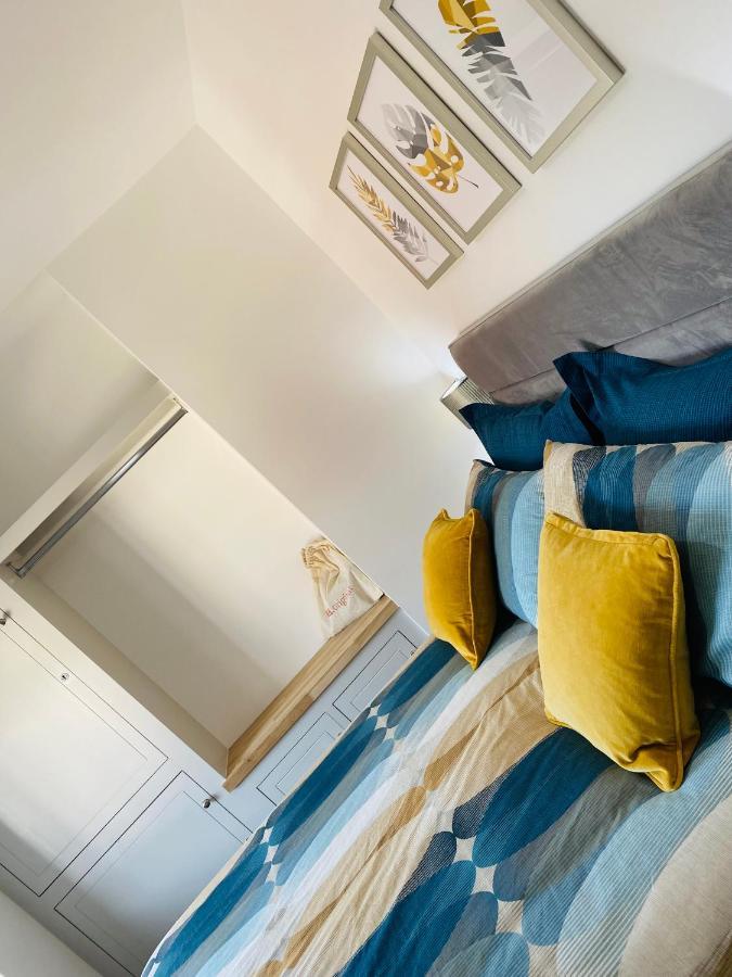 Lees Lookout Holt ,2 Bedroom Luxury Apartment With Private Parking Exteriér fotografie