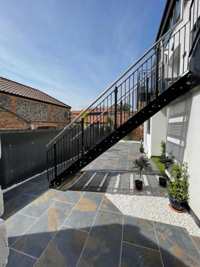 Lees Lookout Holt ,2 Bedroom Luxury Apartment With Private Parking Exteriér fotografie