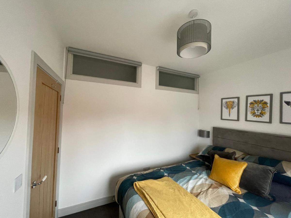 Lees Lookout Holt ,2 Bedroom Luxury Apartment With Private Parking Exteriér fotografie